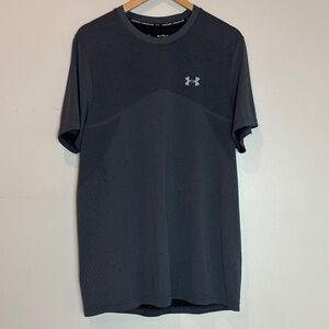 Under Armour Men's Dark Gray Short Sleeve Tee